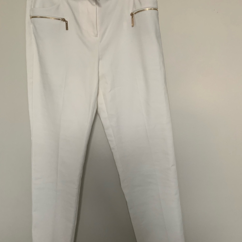 IVANKA TRUMP SKINNY LEG WHITE PANTS